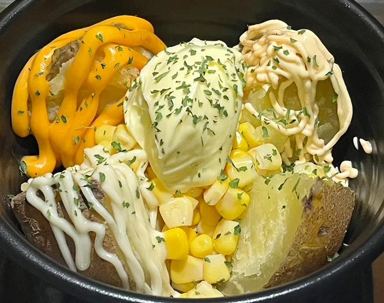 ハリウッドガーデン じゃがバター